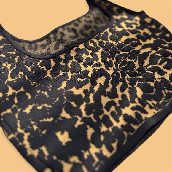 Aritzia Babaton Leopard Crop Top | XXS | Black & Beige | Stretchy | Trendy - Picture 4 of 5